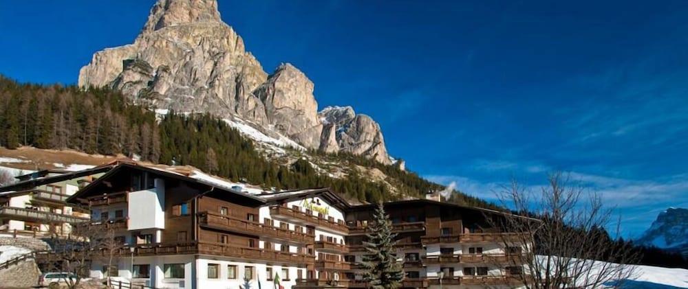 Hotel Miramonti Corvara Εξωτερικό φωτογραφία