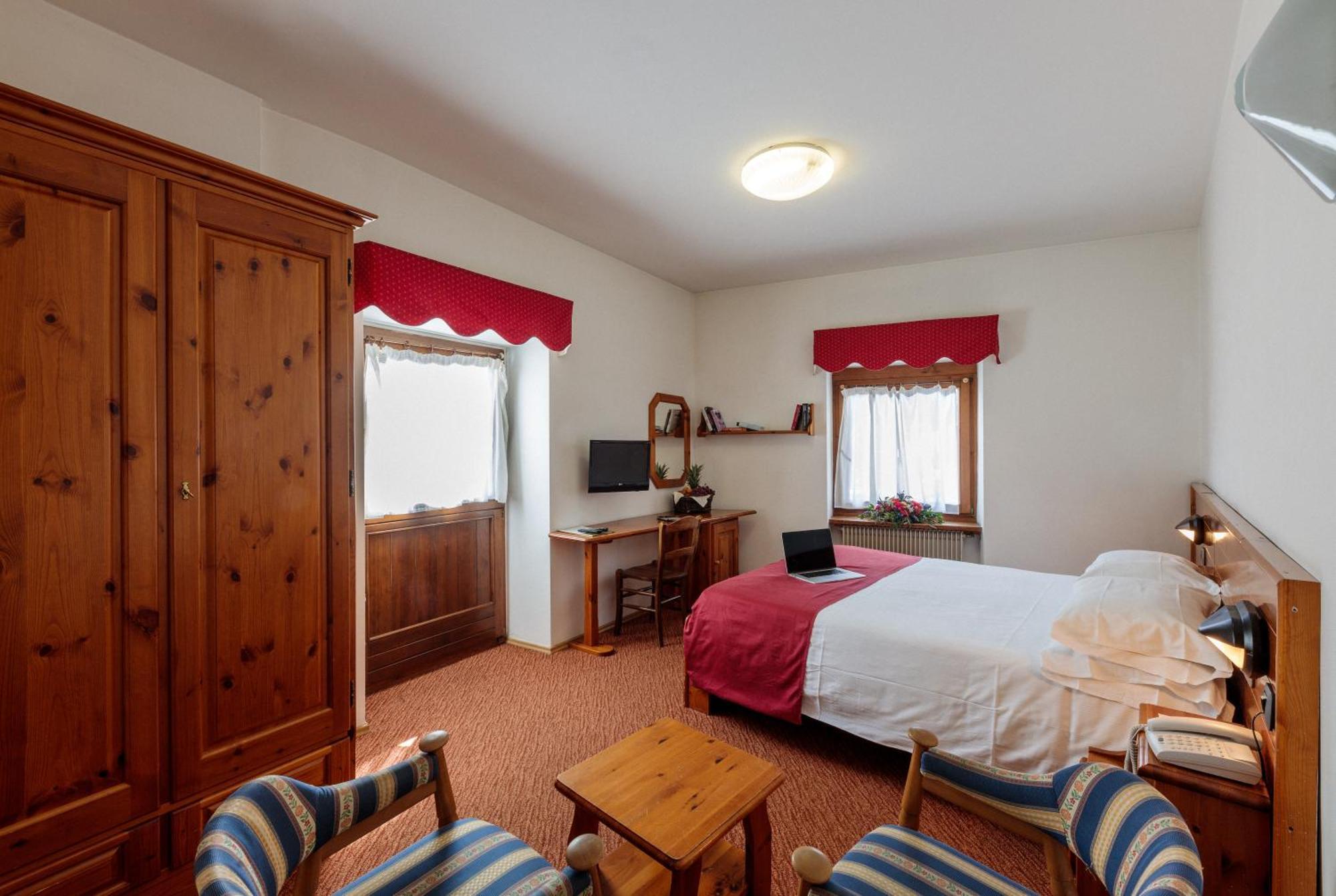 Hotel Miramonti Corvara Εξωτερικό φωτογραφία